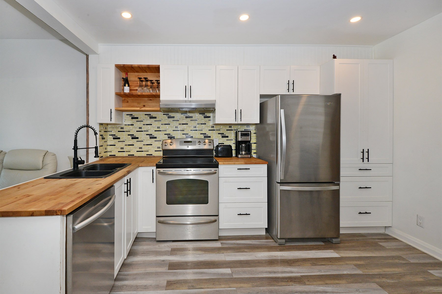 Single Family Residence for sale in Salaberry-de-Valleyfield — Kitchen