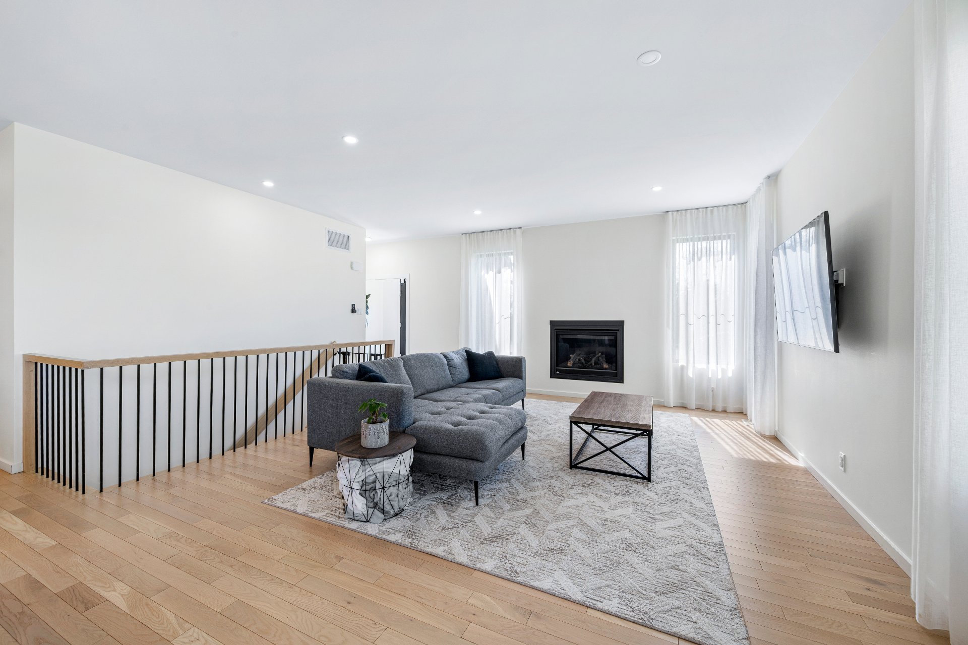 Single Family Residence for sale in Saint-Stanislas-de-Kostka — Living room