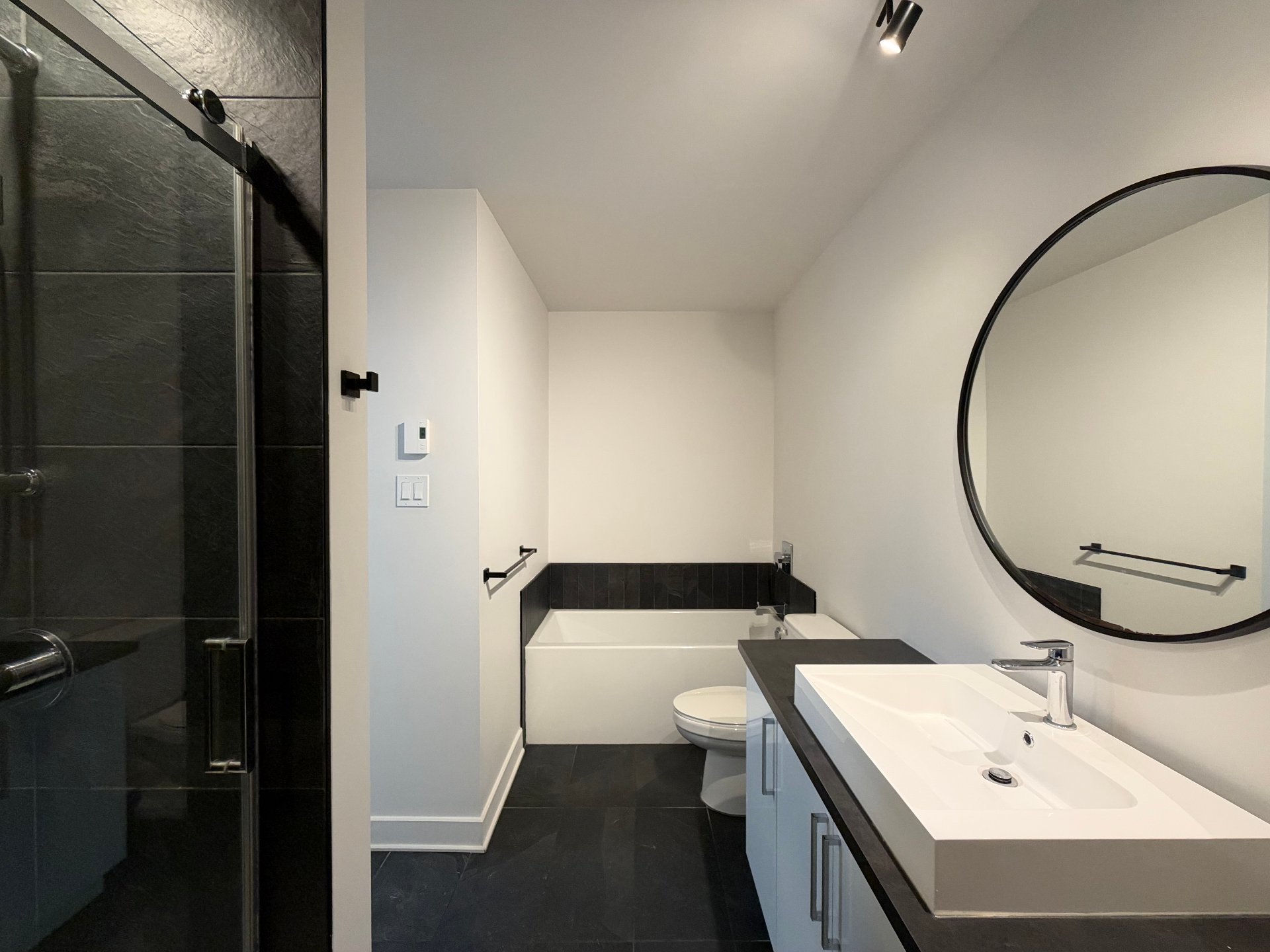 Condominium for rent in Beauharnois — Bathroom