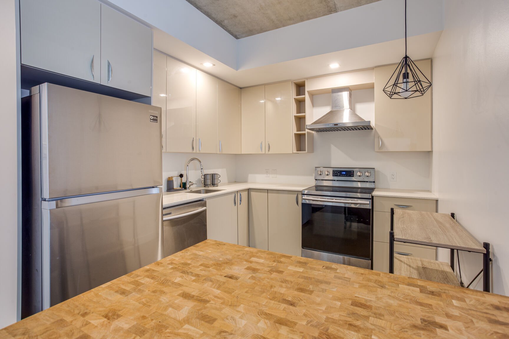 Condominium for rent in Montréal (Le Sud-Ouest) — Kitchen